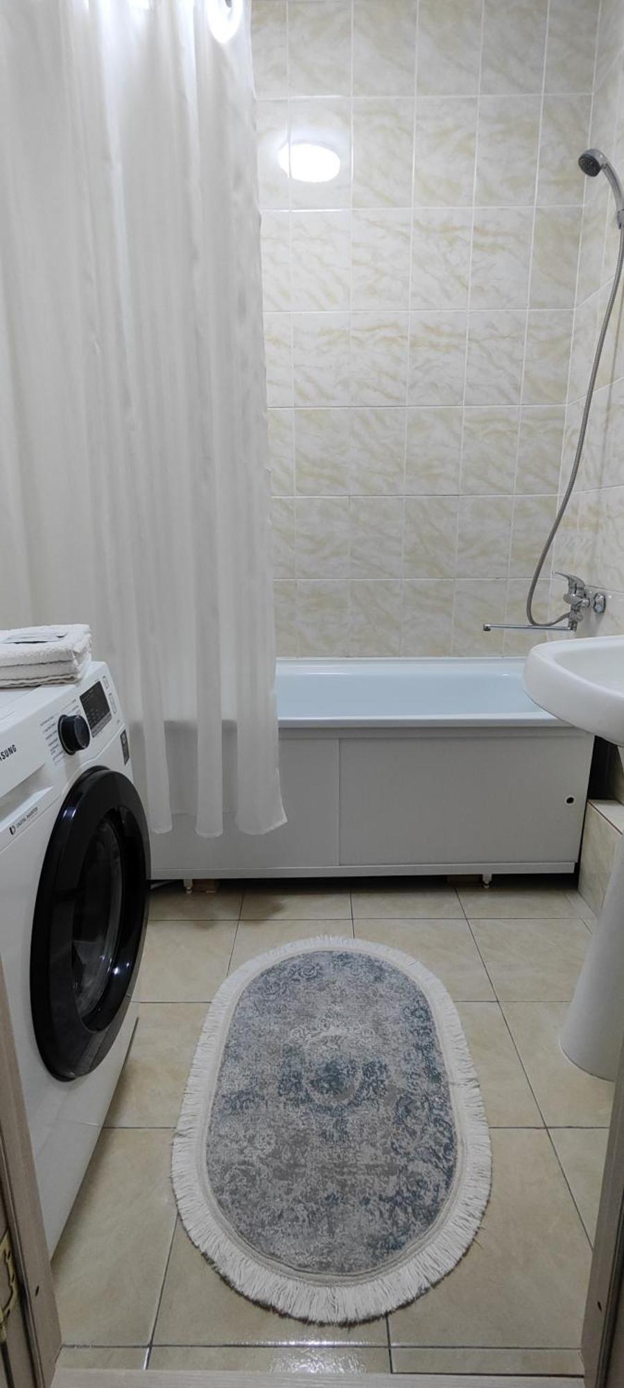 Трц Kostanay Plazaアパートメント エクステリア 写真